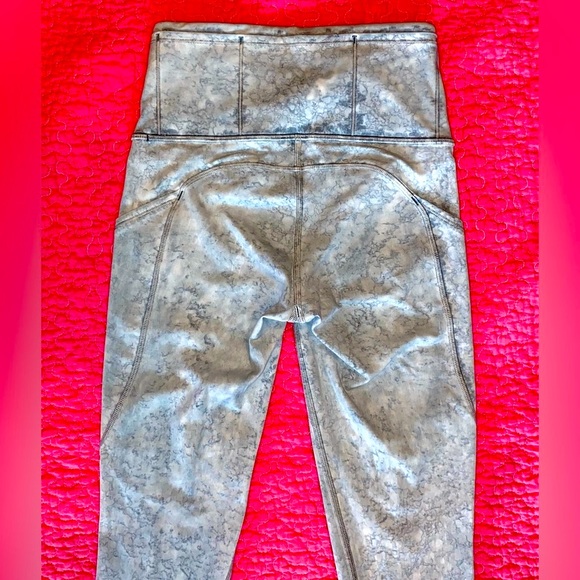 Lululemon Leggings - Picture 8 of 11